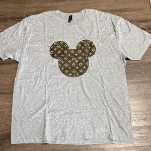 Gray Graphic T-Shirt